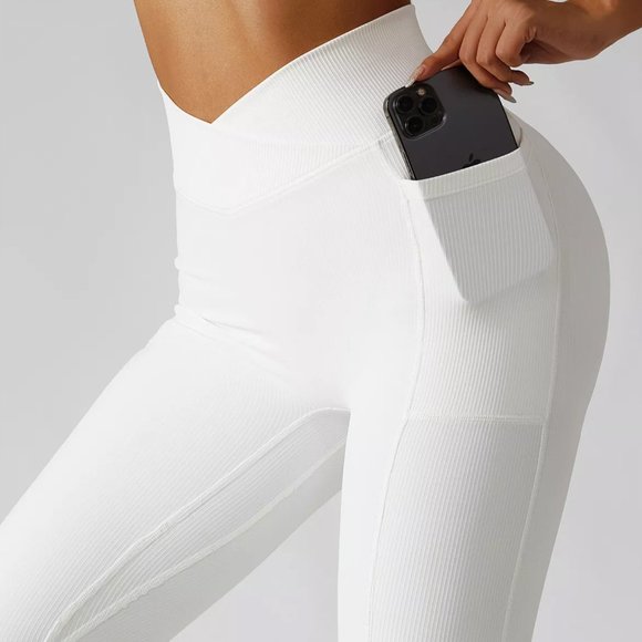 White Ribbed V line Pocket leggings high rise - Picture 12 of 16